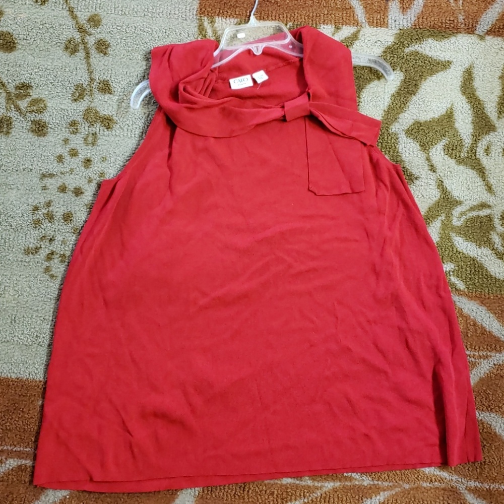 NWOT red sleeveless lightweight sweater